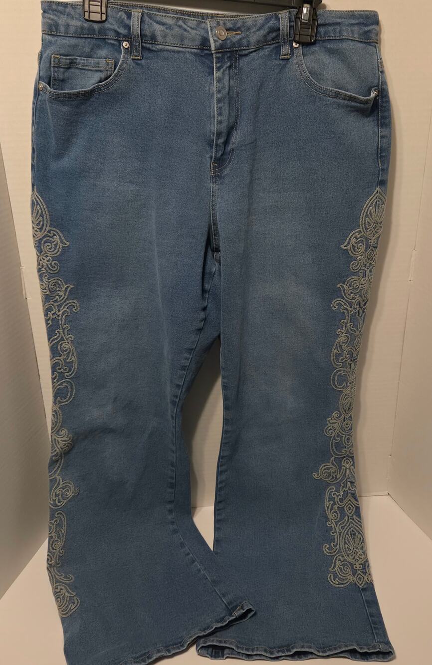 Cato Denim Jeans high rise full leg intricate scroll embroidery size 16, 34W 30L